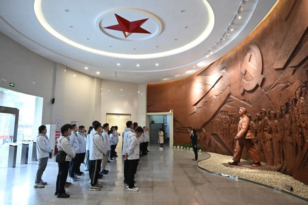 “逐光青马”井冈山红色研学——追寻伟大精神 汲取奋进力量 “逐光青马”井冈山红色研学——追寻伟大精神 汲取奋进力量